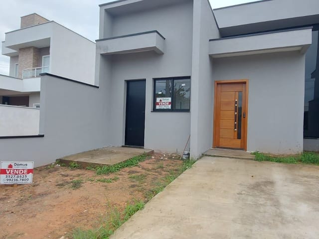 Casa com 175m², à venda, no bairro Residencial Maricá em Pindamonhangaba