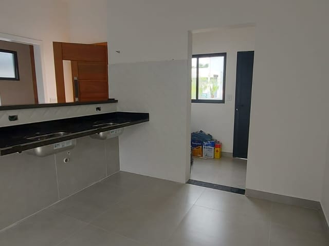 Casa com 175m², à venda, no bairro Residencial Maricá em Pindamonhangaba