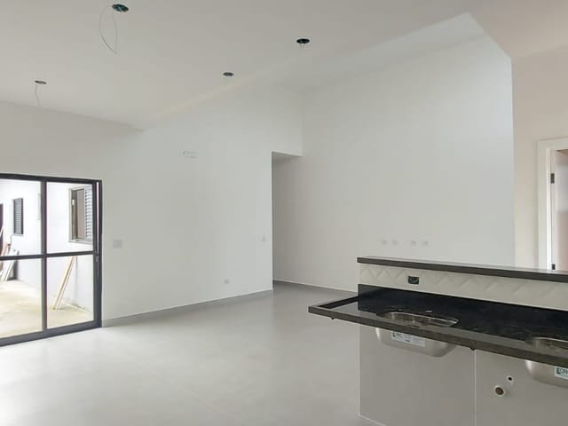 Casa com 175m², à venda, no bairro Residencial Maricá em Pindamonhangaba