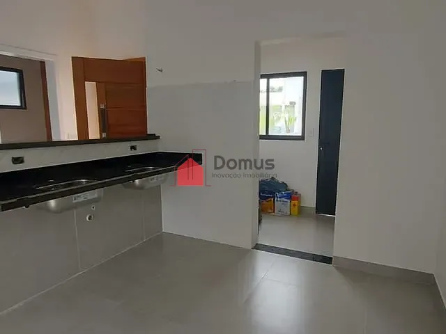 Casa com 175m², à venda, no bairro Residencial Maricá em Pindamonhangaba