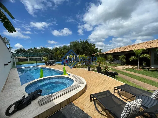 Casa com 4200m² 5 quartos e 5 banheiros, à venda, no bairro Vista Alegre em Vinhedo