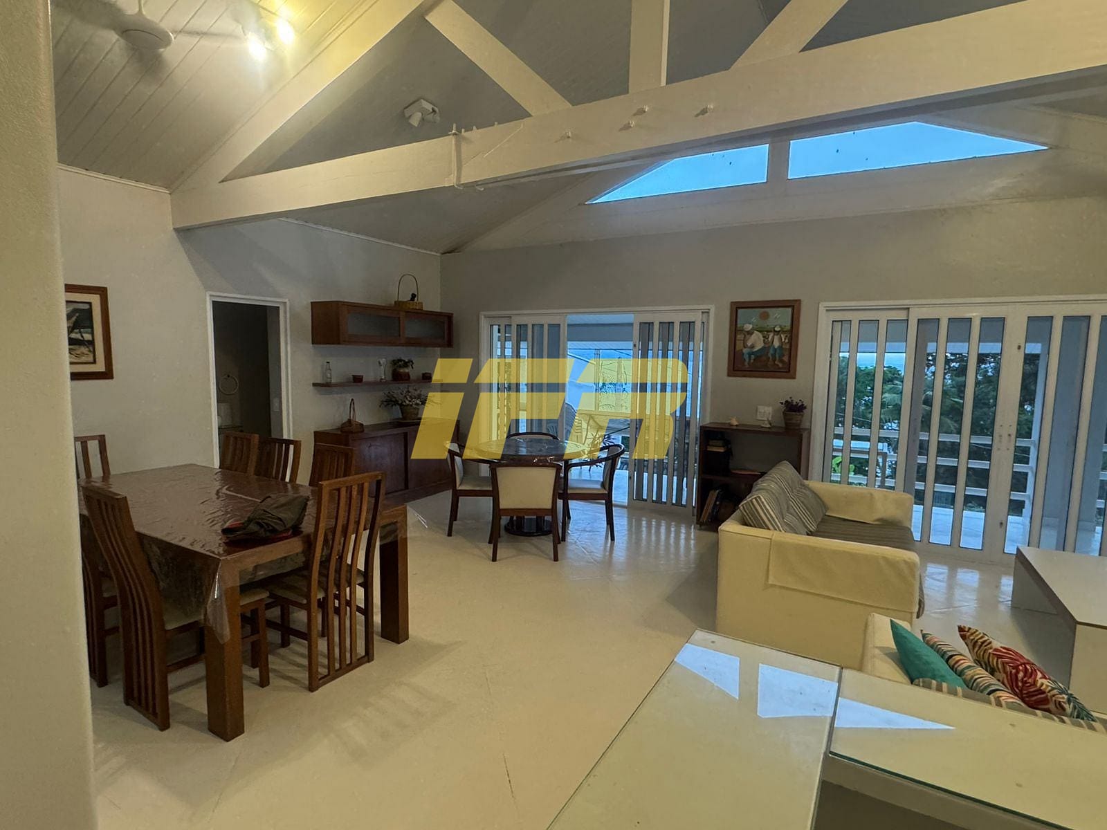 Casa, 4 quartos, 340 m² - Foto 3