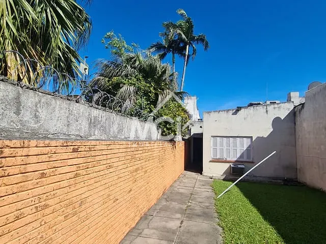 Casa 3 quartos e 2 banheiros, à venda, no bairro Centro em Pelotas