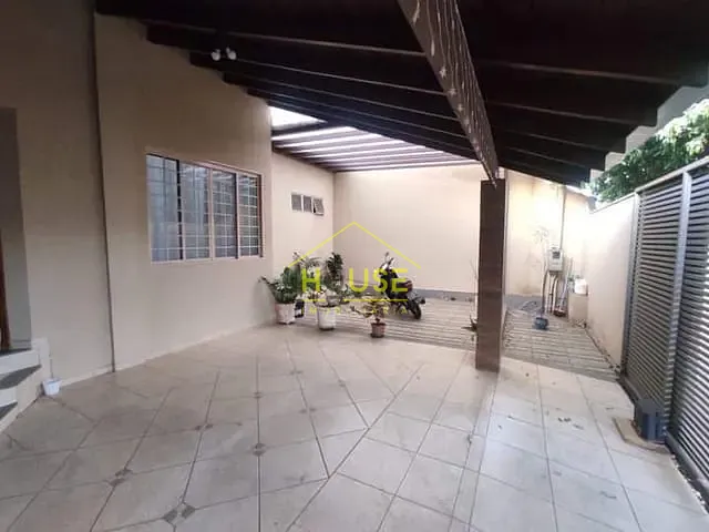 Casa com 170m² 2 quartos e 1 banheiro, à venda, no bairro Estação em Votuporanga