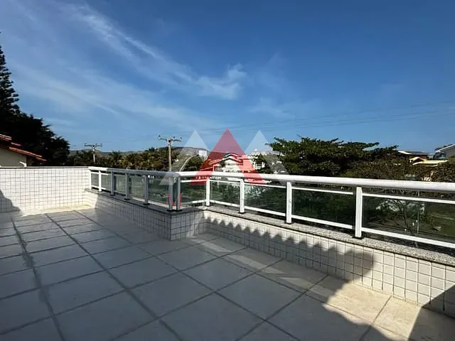 Casa com 201m² 4 quartos e 4 banheiros, à venda, no bairro Camboinhas em Niterói