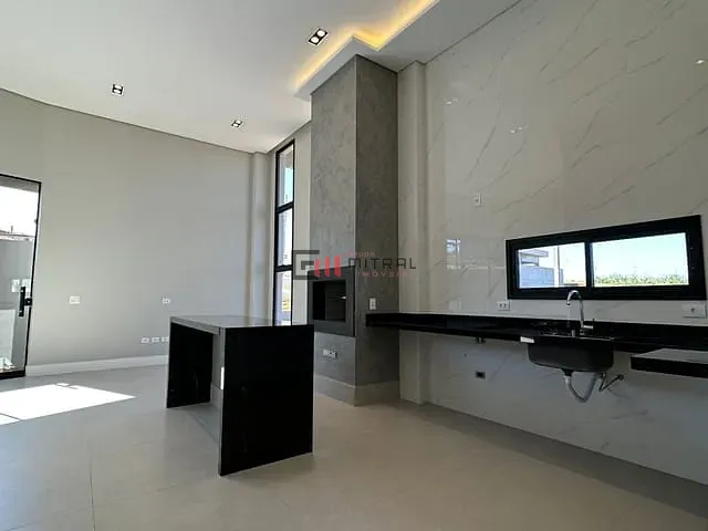 Casa 3 quartos e 3 banheiros, à venda, no bairro Gleba Simon Frazer em Londrina