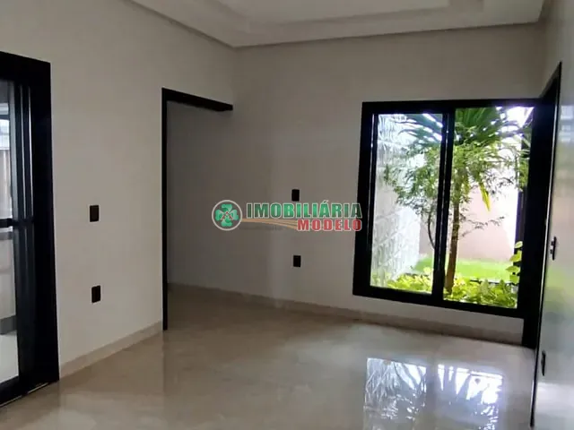 Casa 3 quartos e 2 banheiros, à venda, no bairro Flanboyant 2 em Canarana