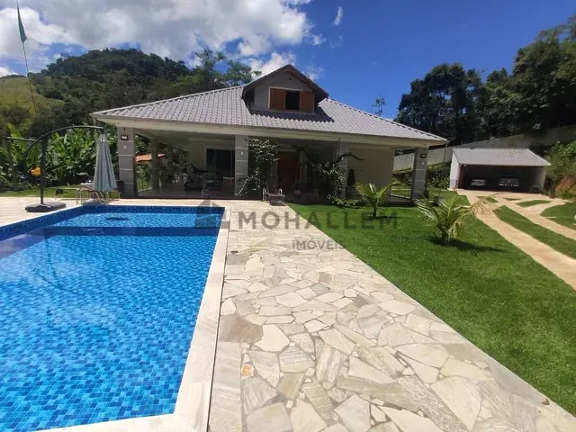 Casa com 1000m² 4 quartos e 1 banheiro, à venda, no bairro Nossa Senhora Auxiliadora em Itajubá
