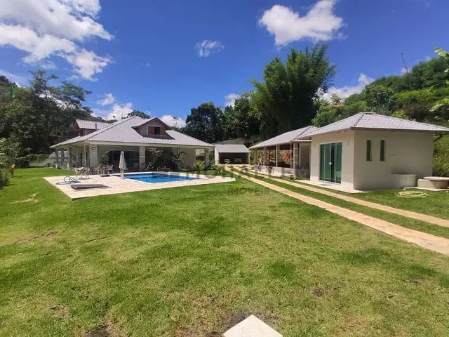 Casa com 1000m² 4 quartos e 1 banheiro, à venda, no bairro Nossa Senhora Auxiliadora em Itajubá
