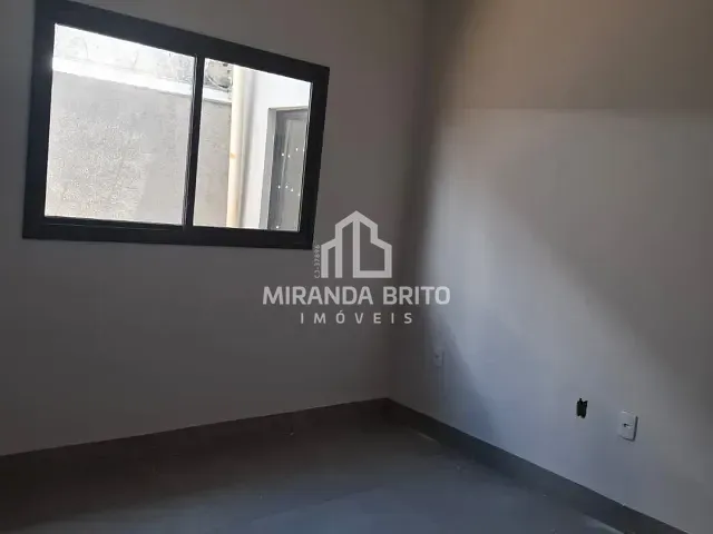 Casa 3 quartos e 2 banheiros, à venda, no bairro Vila Oliveira em Aparecida de Goiânia