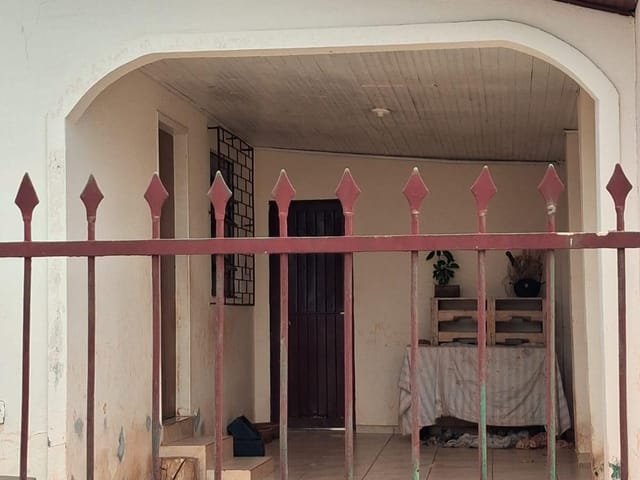 Foto do Casa - Venda de Casa paralela Av Saul Elkind, Conjunto Vivi Xavier, Londrina, PR | Imobiliária Natal LTDA