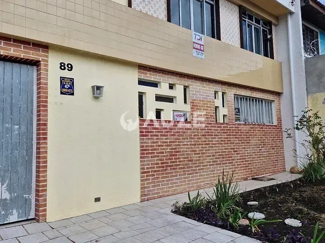 Casa com 194m² 3 quartos e 4 banheiros, à venda, no bairro Água Verde em Curitiba