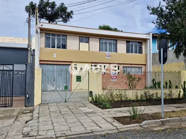 Casa com 194m² 3 quartos e 4 banheiros, à venda, no bairro Água Verde em Curitiba