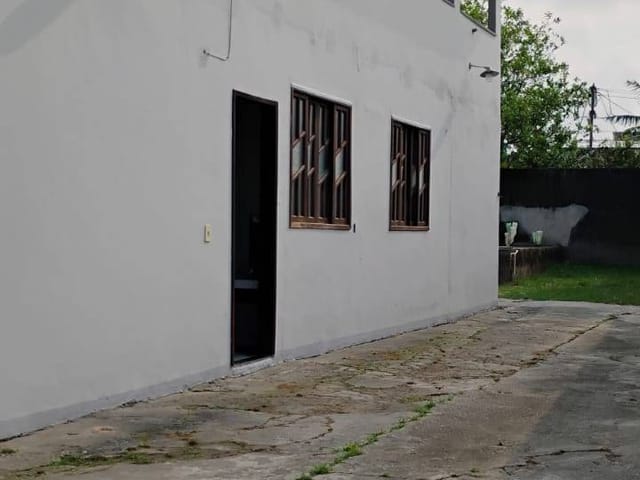 Casa 3 quartos e 2 banheiros, à venda, no bairro Village Rio das Ostras em Rio das Ostras