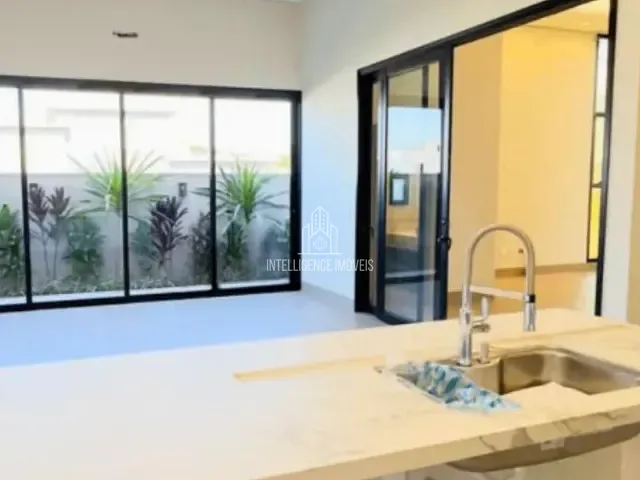 Casa com 458m² 3 quartos e 4 banheiros, à venda, no bairro Condomínio Florais Itália em Cuiabá