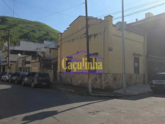 Casa com 80m², à venda, no bairro Nossa Senhora de Santana em Barra do Piraí