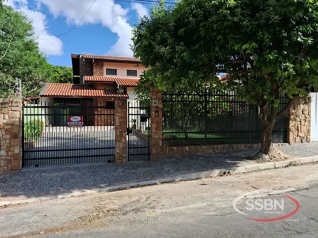 Casa 3 quartos e 1 banheiro, à venda ou para alugar, no bairro Centro em Nova Odessa