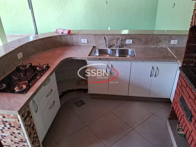 Casa 3 quartos e 1 banheiro, à venda ou para alugar, no bairro Centro em Nova Odessa