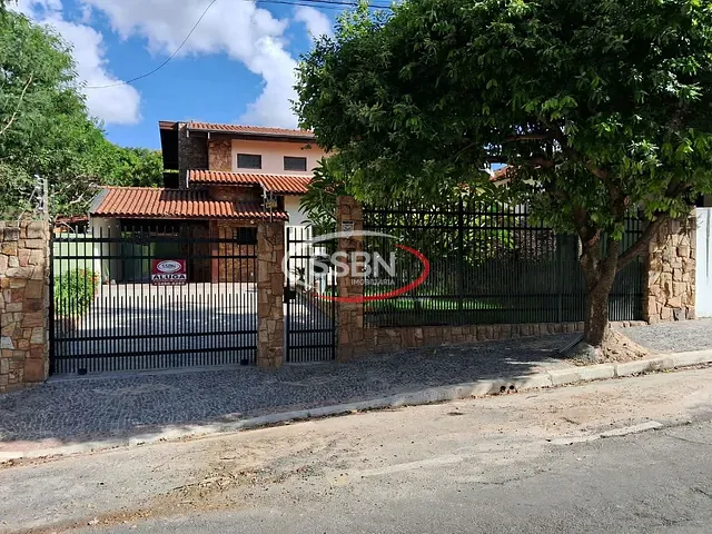 Casa 3 quartos e 1 banheiro, à venda ou para alugar, no bairro Centro em Nova Odessa