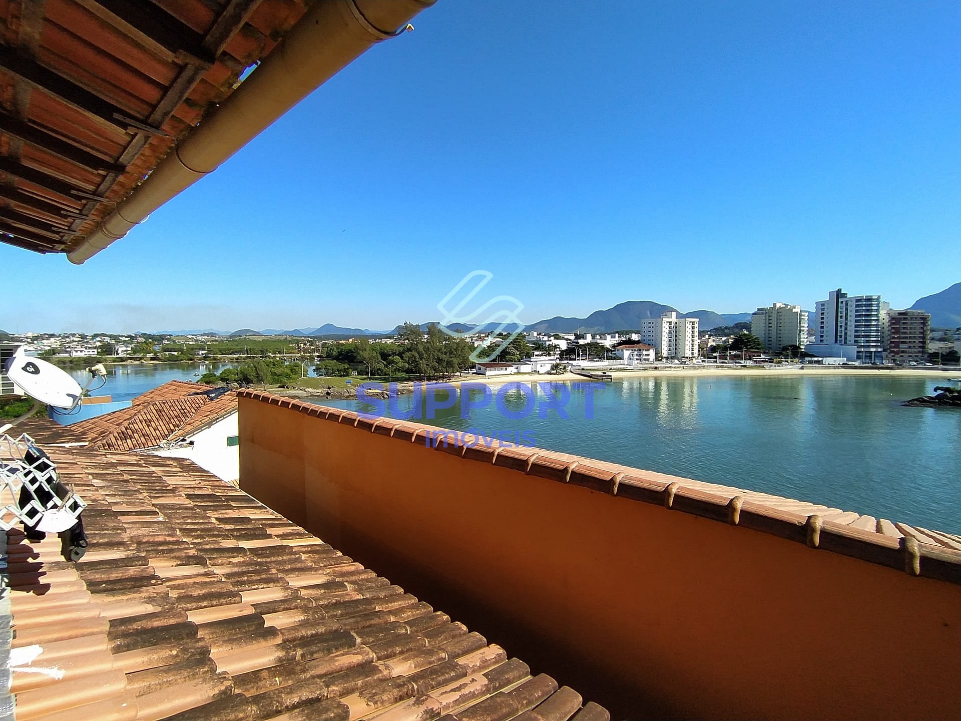 Casa à venda com 10 quartos, 370m² - Foto 17