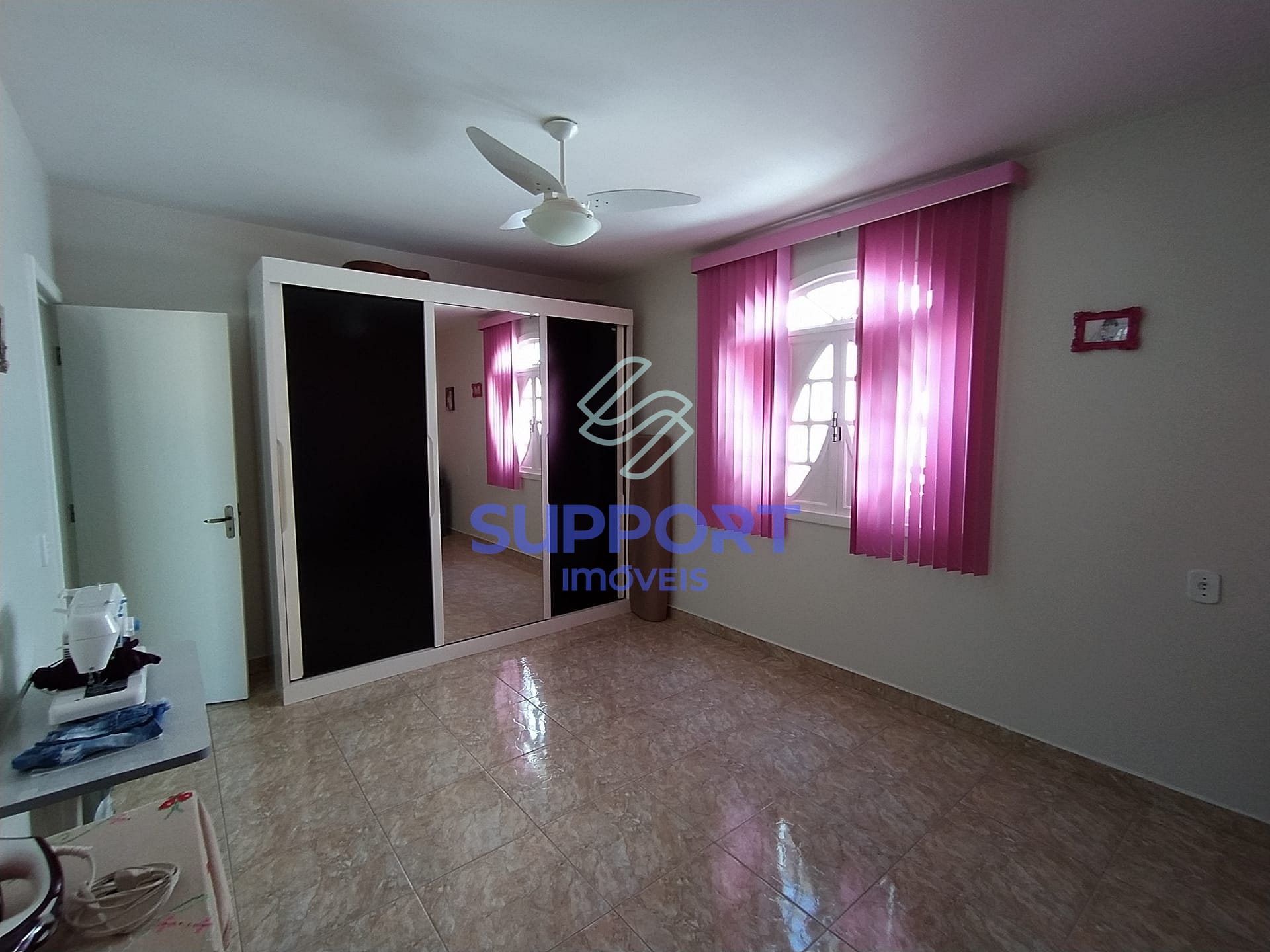 Casa à venda com 10 quartos, 370m² - Foto 11
