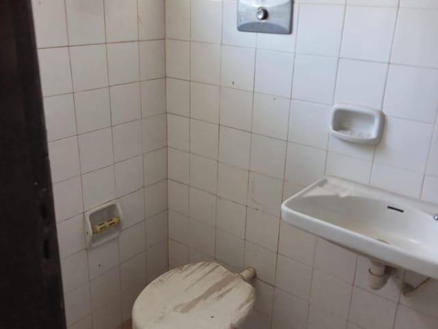 Casa à venda ou para alugar, no bairro Balneário Remanso em Rio das Ostras