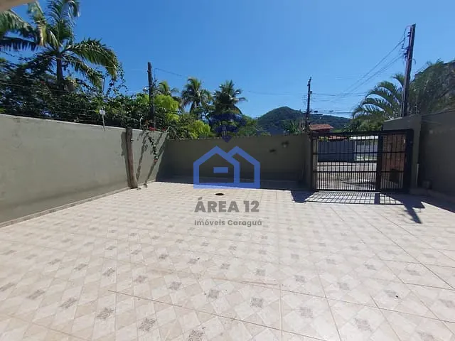 Casa com 360m² 4 quartos e 4 banheiros, à venda, no bairro Martim de Sá em Caraguatatuba