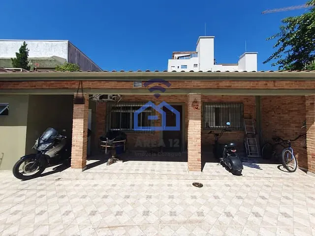 Casa com 360m² 4 quartos e 4 banheiros, à venda, no bairro Martim de Sá em Caraguatatuba