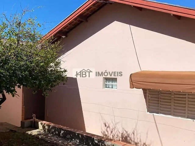 Casa 3 quartos e 2 banheiros, à venda, no bairro Parque Residencial Castelo em Bauru
