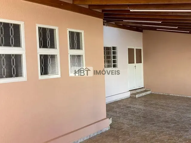 Casa 3 quartos e 2 banheiros, à venda, no bairro Parque Residencial Castelo em Bauru