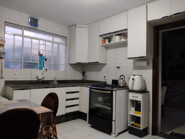 Casa com 430m² 3 quartos e 2 banheiros, à venda, no bairro Estrela em Ponta Grossa