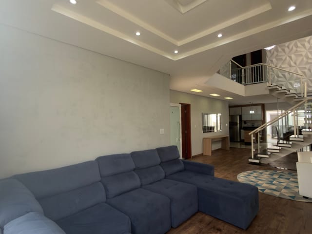 Casa 4 quartos e 4 banheiros, para alugar, no bairro Cidade Parquelandia em Mogi das Cruzes
