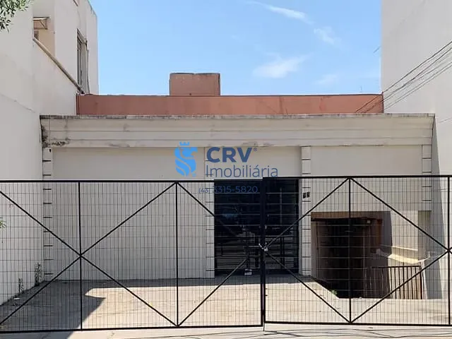 Casa com 378m² 3 quartos e 1 banheiro, à venda, no bairro Centro em Londrina