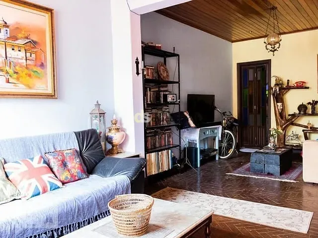 Casa 4 quartos e 2 banheiros, à venda, no bairro Pacaembu em São Paulo