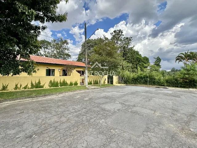 Casa com 1006m² 4 quartos e 4 banheiros, à venda, no bairro Palos Verdes em Cotia
