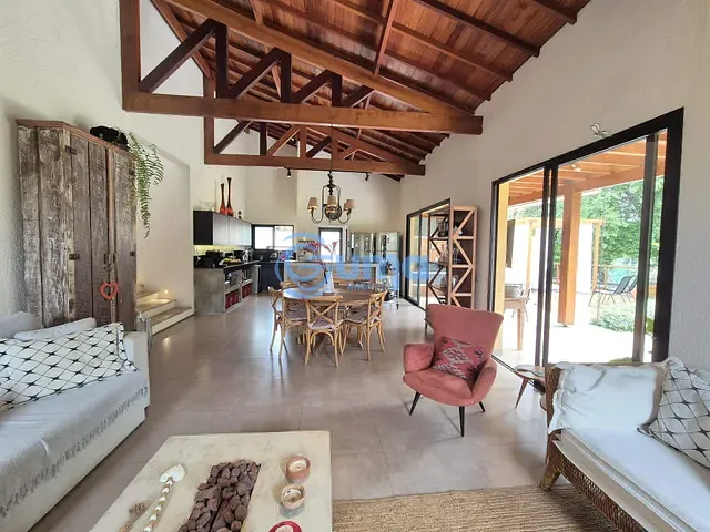 Casa com 625m² 3 quartos e 5 banheiros, à venda, no bairro Condomínio Residencial e Comercial Fazenda Santa Petronilla em Bragança Paulista