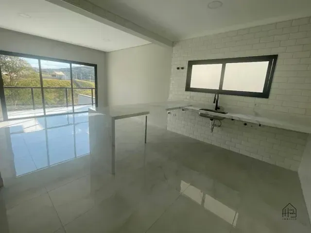 Casa com 300m² 4 quartos e 6 banheiros, à venda, no bairro Residencial Parque das Rosas em Cotia