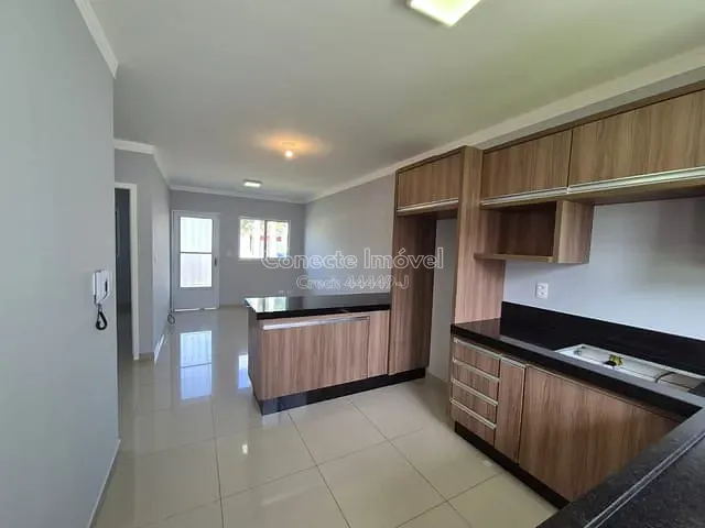 Casa com 146m² 2 quartos e 1 banheiro, à venda, no bairro Condomínio Vila das Tulipas em Holambra
