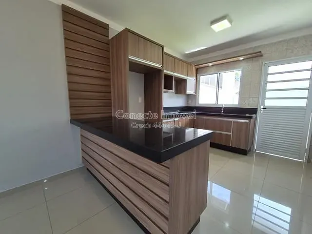 Casa com 146m² 2 quartos e 1 banheiro, à venda, no bairro Condomínio Vila das Tulipas em Holambra