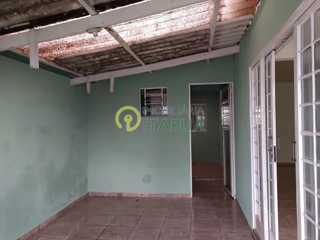 Casa com 250m² 3 quartos e 2 banheiros, à venda, no bairro Paraíso em Londrina