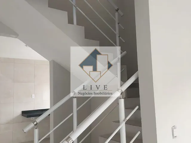 Sobrado 4 quartos e 3 banheiros, à venda, no bairro Parque Residencial Jaguari em Americana
