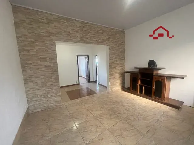 Casa 3 quartos e 1 banheiro, para alugar, no bairro Minas Brasil em Belo Horizonte