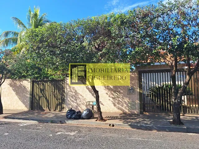 Casa com 650m² 4 quartos e 2 banheiros, à venda, no bairro Vila Maria em São José do Rio Preto