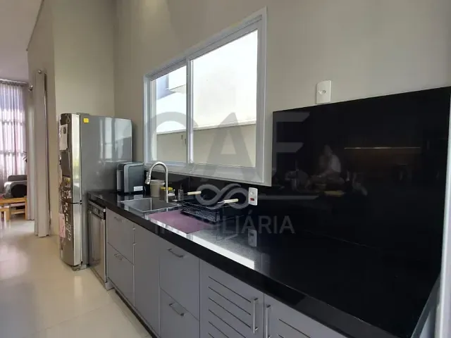 Casa com 360m² 3 quartos e 4 banheiros, à venda, no bairro Residencial Portal do Sol em Holambra