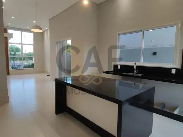 Casa com 360m² 3 quartos e 4 banheiros, à venda, no bairro Residencial Portal do Sol em Holambra