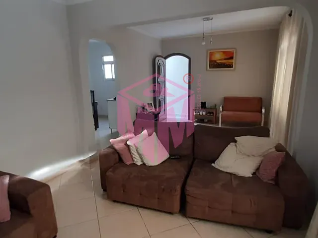 Casa com 260m² 4 quartos e 2 banheiros, à venda, no bairro Vila Palmares em Santo André