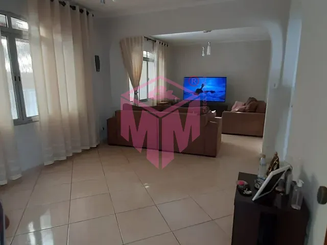 Casa com 260m² 4 quartos e 2 banheiros, à venda, no bairro Vila Palmares em Santo André