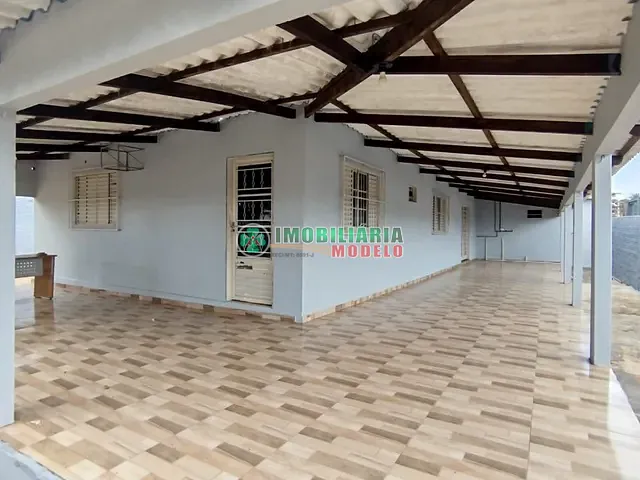 Casa 3 quartos e 2 banheiros, para alugar, no bairro Nova Canarana em Canarana