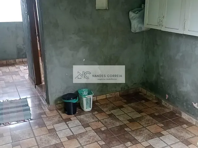 Casa 3 quartos e 2 banheiros, à venda, no bairro São Luiz em Londrina