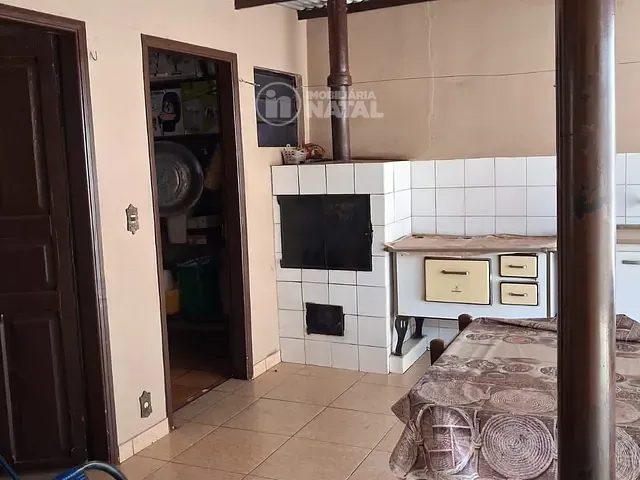 Casa com 275m² 3 quartos e 3 banheiros, à venda, no bairro Vânia em Londrina